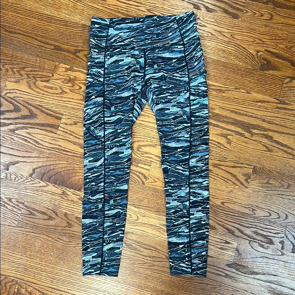 Lululemon Fast and Free 7/8 Tight with Pockets - SZ 8 - Nulux Fabric